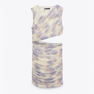 Robe moulante sans manche